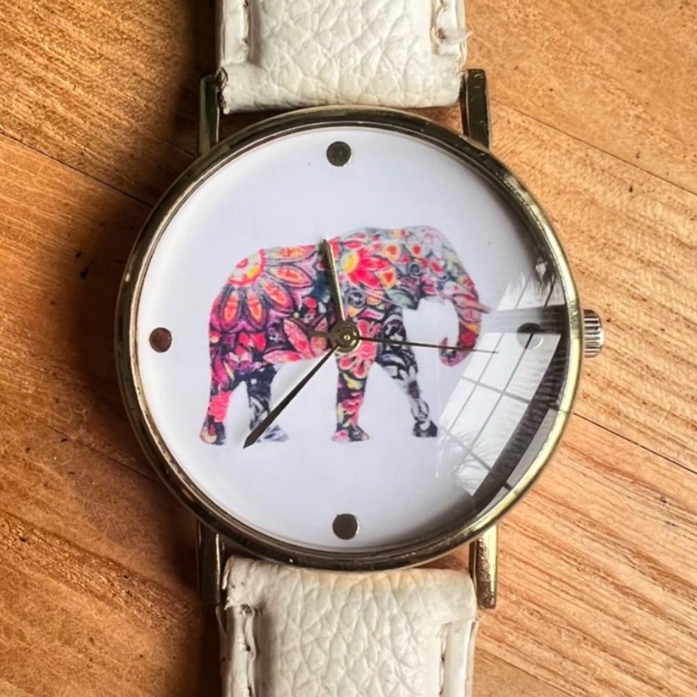 Unbranded ladies colorful boho elephant fashion watch NEW BATTERY